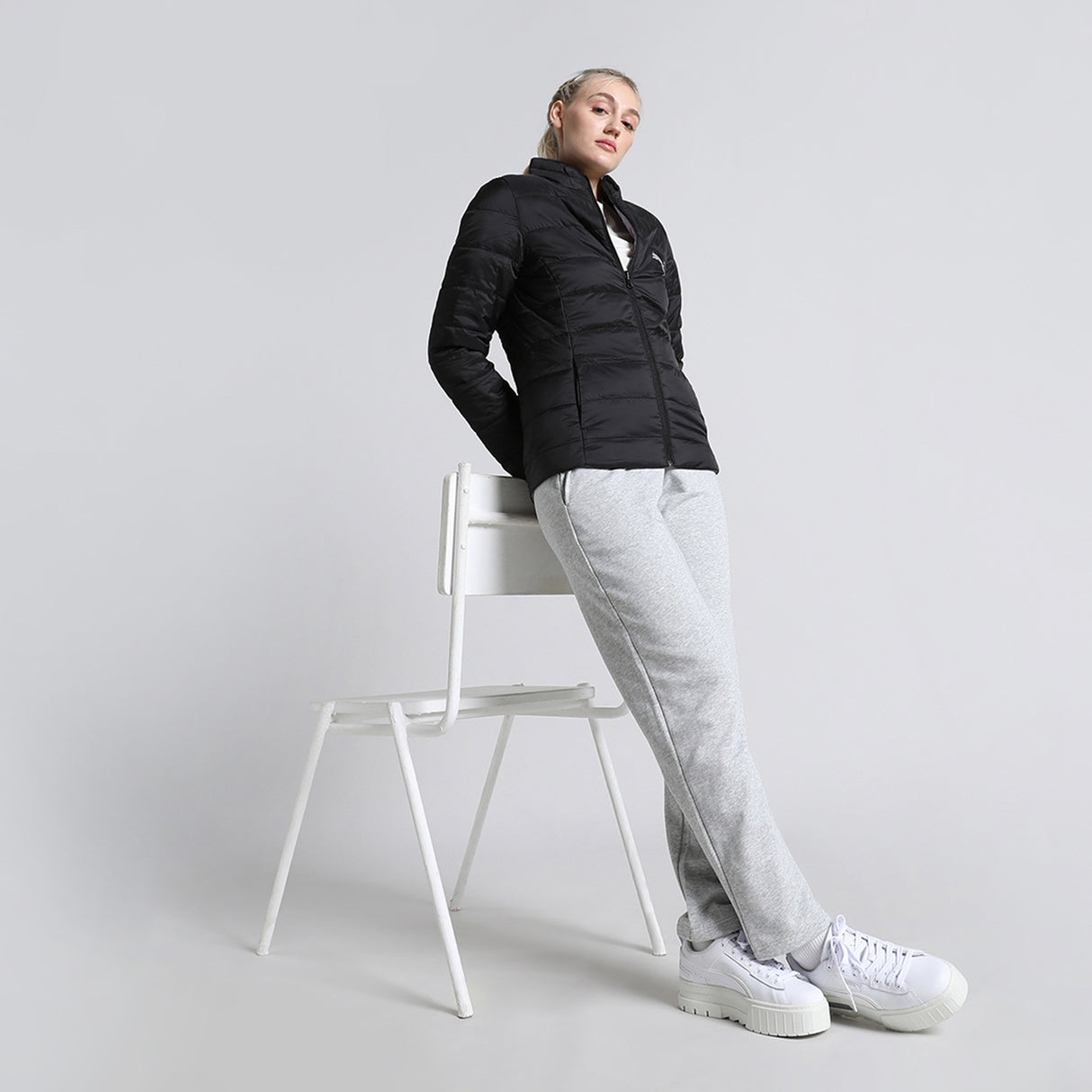 Puma Women Grey Ess Sweatpants Tr Op Apparels