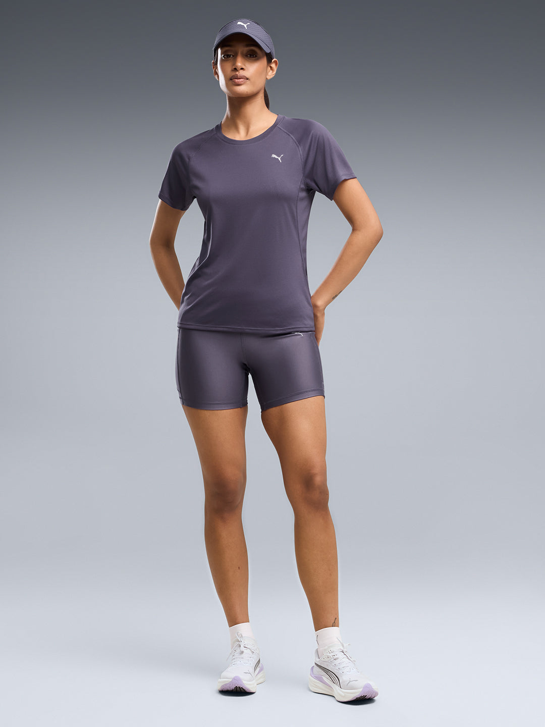 W RUN VELOCITY TEE (POLY)