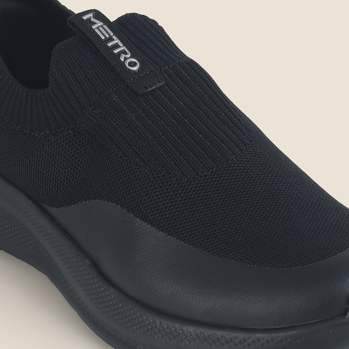 Metro Men Black Sports Walking Shoes