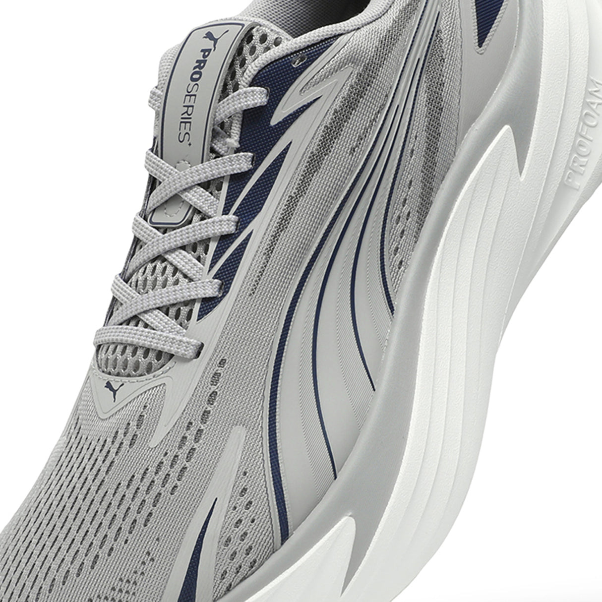 Puma Men White Maxima Pro