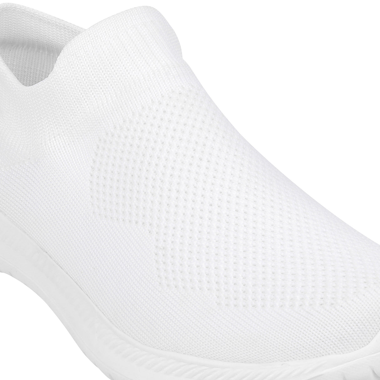 Mochi Women White Casual Walking Shoes
