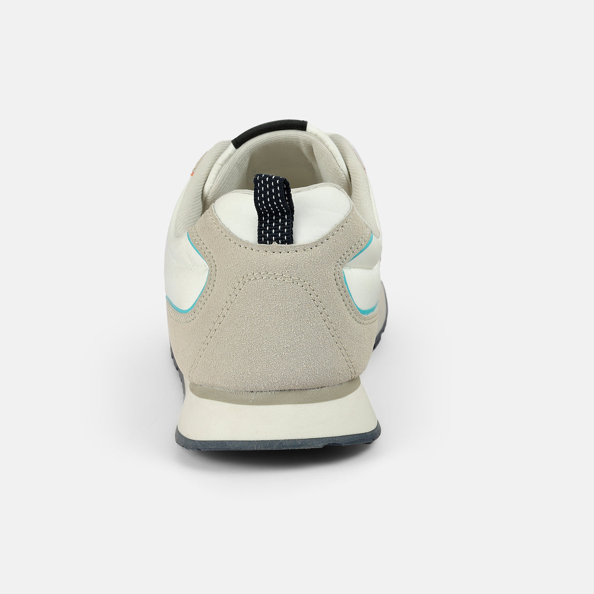 Mochi Men White Sports Walking Shoes