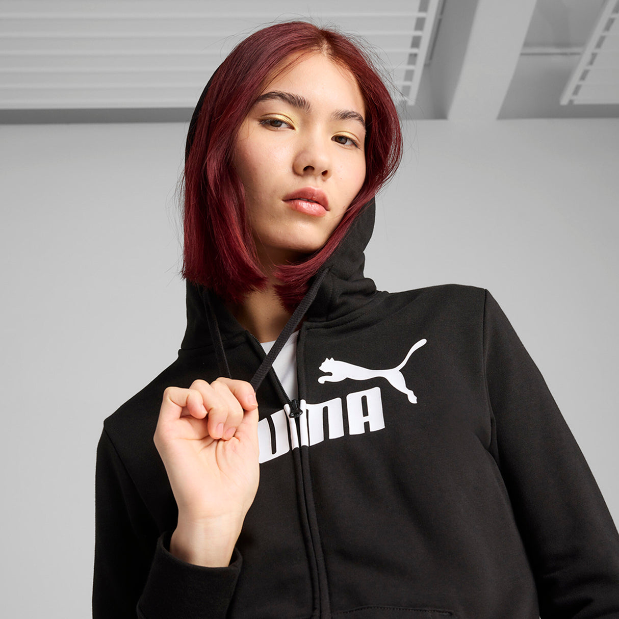 Puma Women Black Ess No. 1 Logo Full-Zip Hoodie Tr Apparels