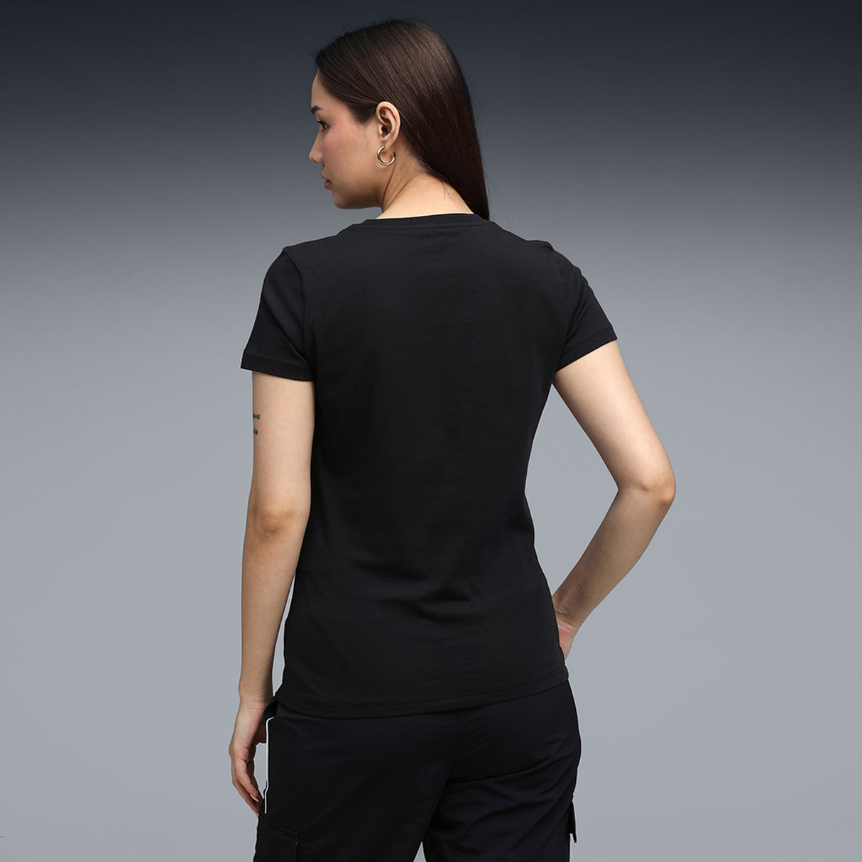 Puma Women Black Ess Logo Lab Tee Apparels