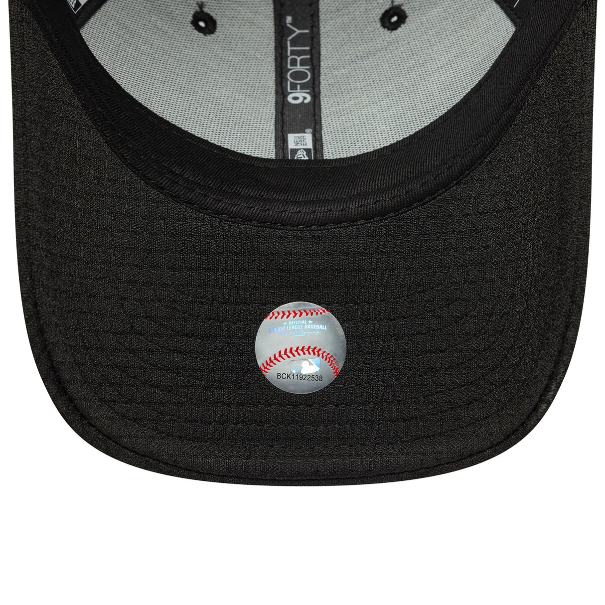 New York Yankees MLB Flawless Monotone Mesh Black 9FORTY Adjustable Cap