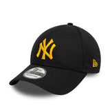 NEW YORK YANKEES LEAGUE ESSENTIAL BLACK 39THIRTY STRETCH FIT CAP