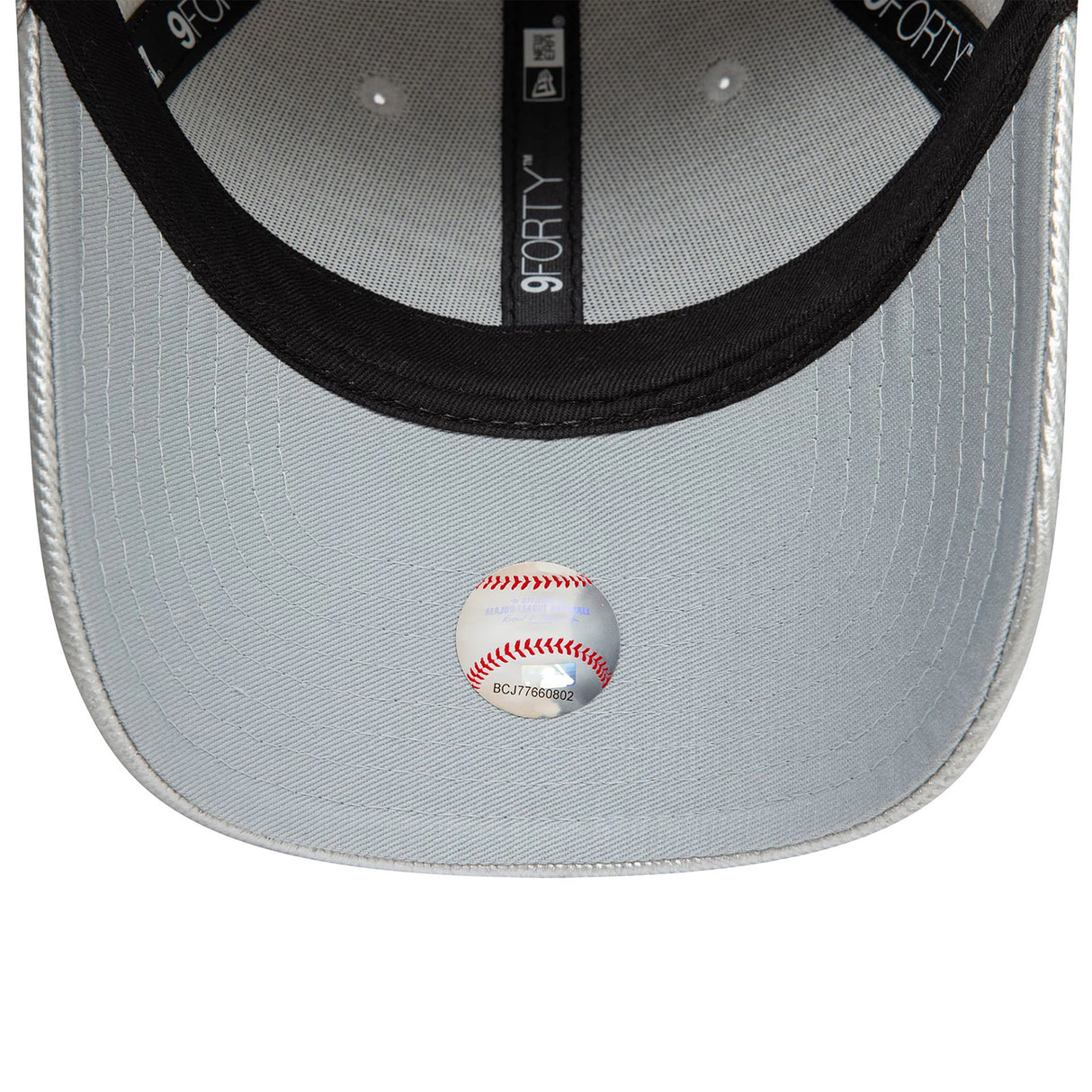 NEW YORK YANKEES WOMENS MET DENIM SILVER 9FORTY ADJUSTABLE CAP