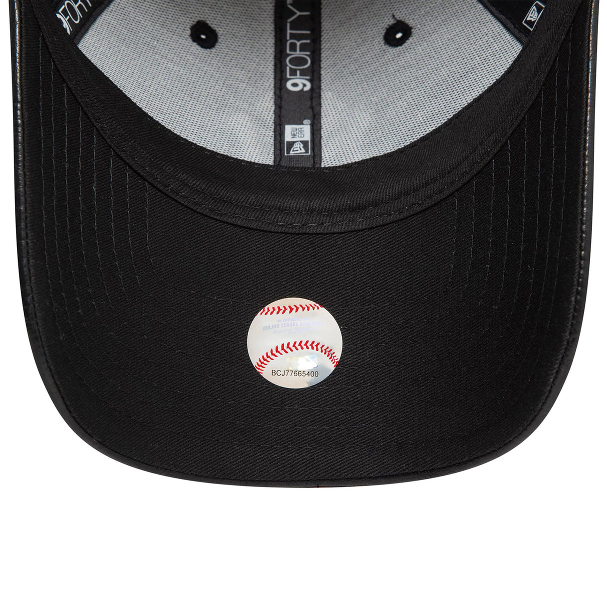 NEW YORK YANKEES WOMENS PU BLACK 9FORTY ADJUSTABLE CAP