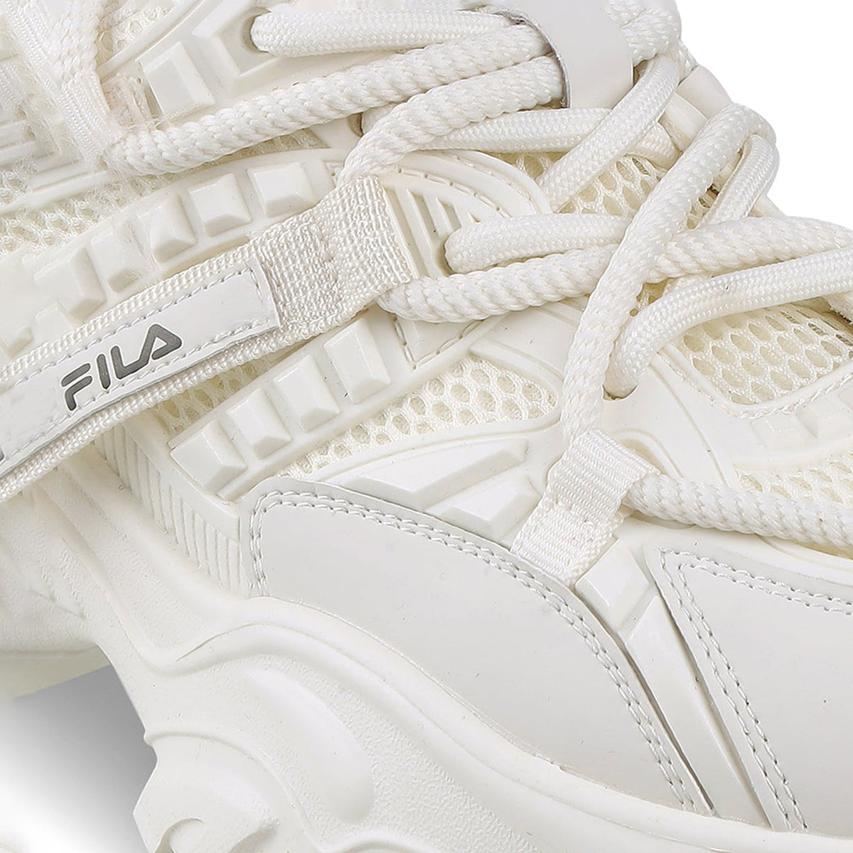 Fila Womens Envi Victori Beige Sneakers