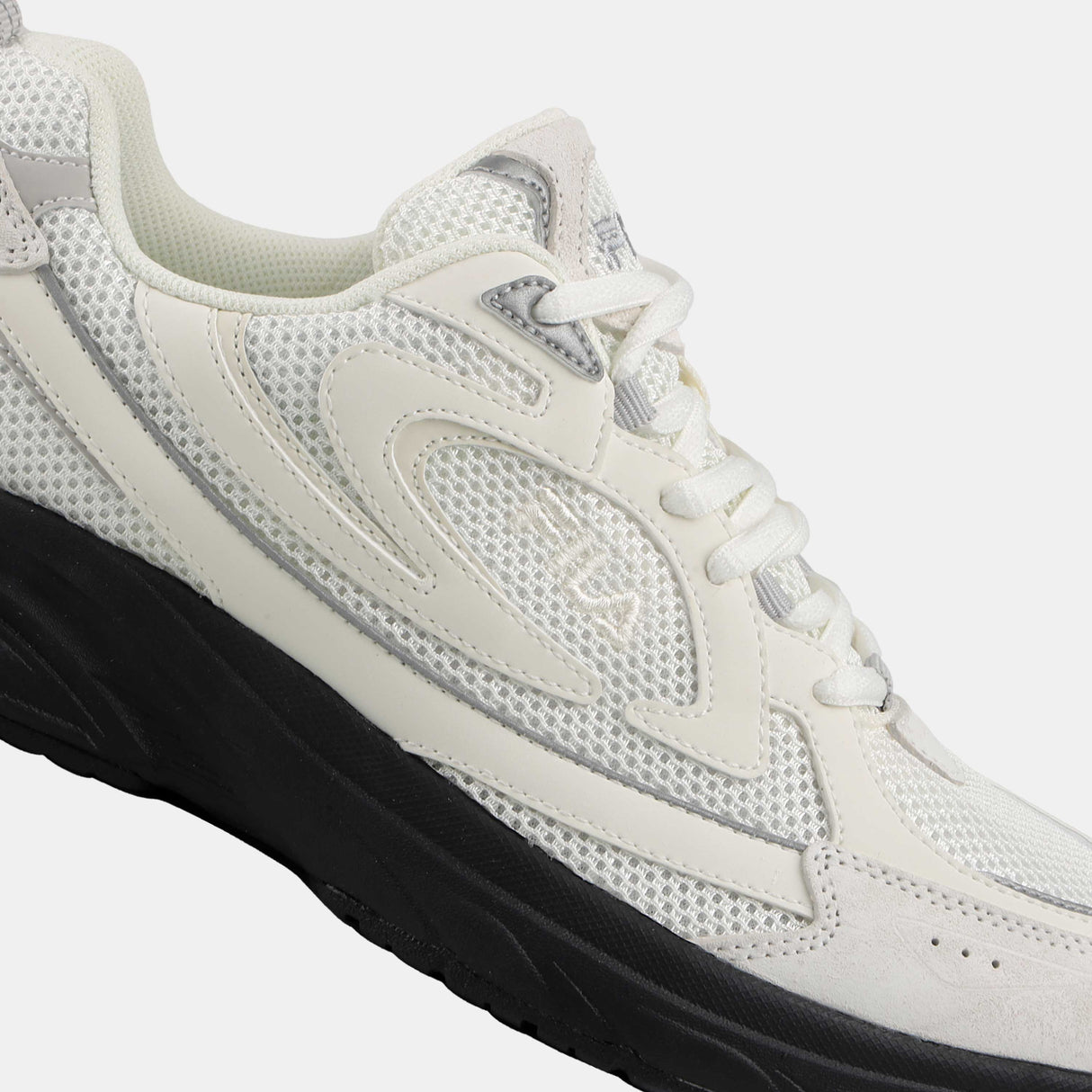 Fila Men White Volante Evo Lx Shoes