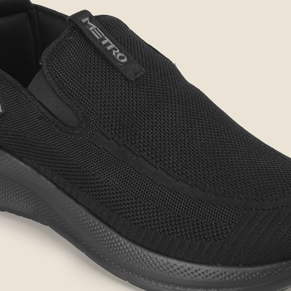 Metro Men Black Sports Walking Shoes