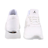 Mochi Women White Sports Walking Shoes