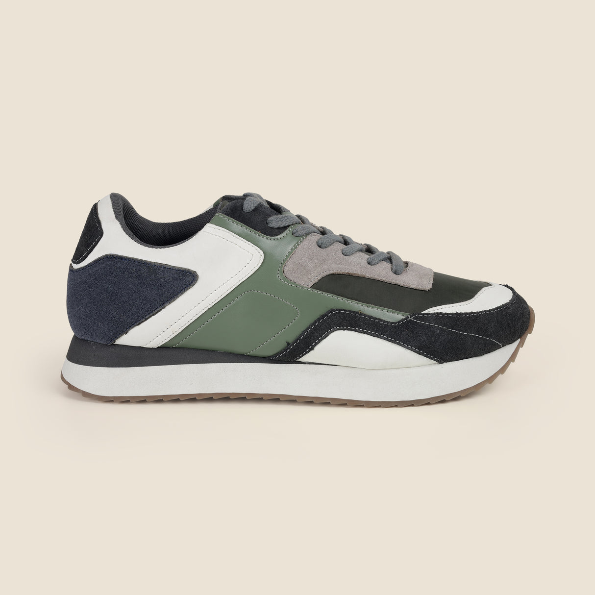 Metro Men Green Sports Walking Shoes