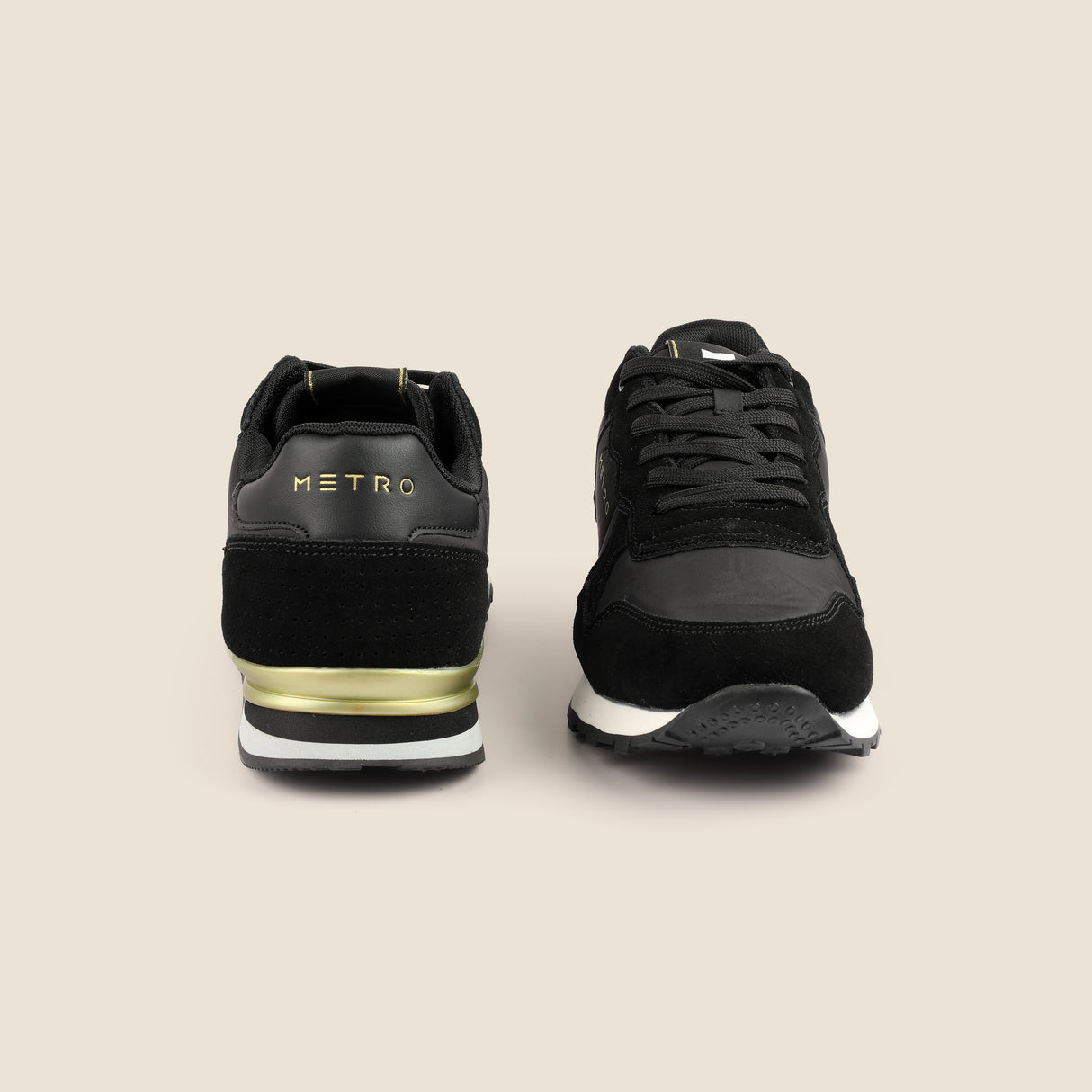 Metro Men Black Sports Walking Shoes