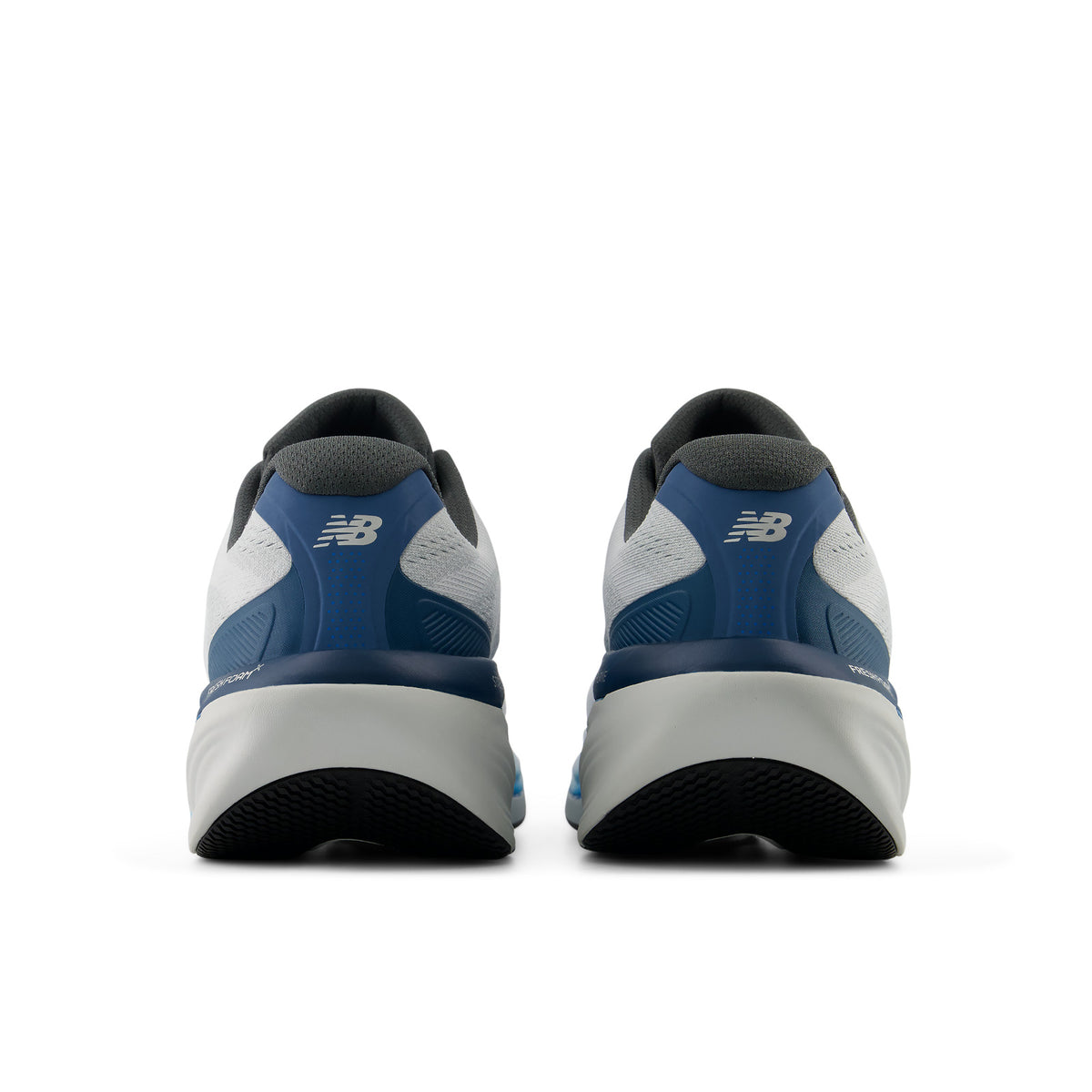New Balance Men 860 Running Shoe